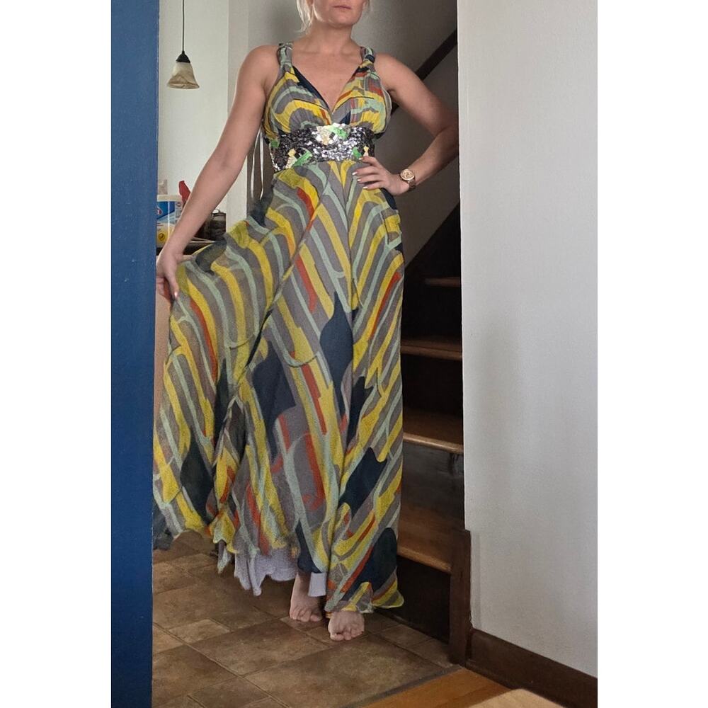 Nina Austin silk multicolored formal gown feat a beaded halter straps‎ sz S